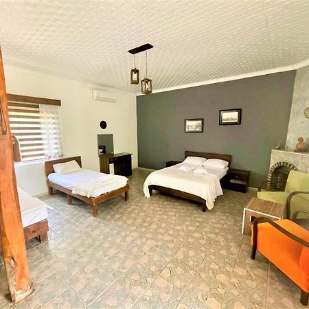 Castle Karpasia Guest House Authentic Atmosphere ! Rizokarpaso Екстериор снимка